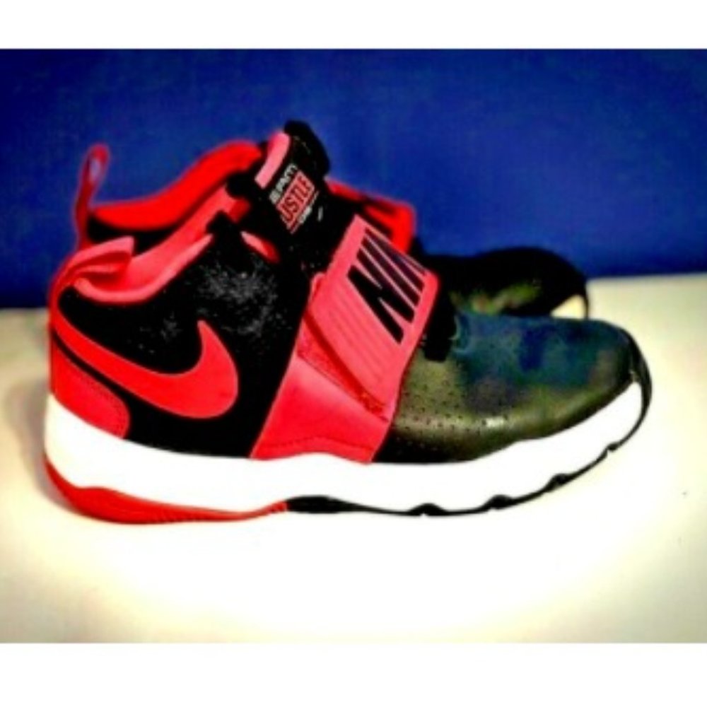 Nike Team D8 Hustle Black Pink Basketball Shoes Size 13C Youth Style 881942-002
